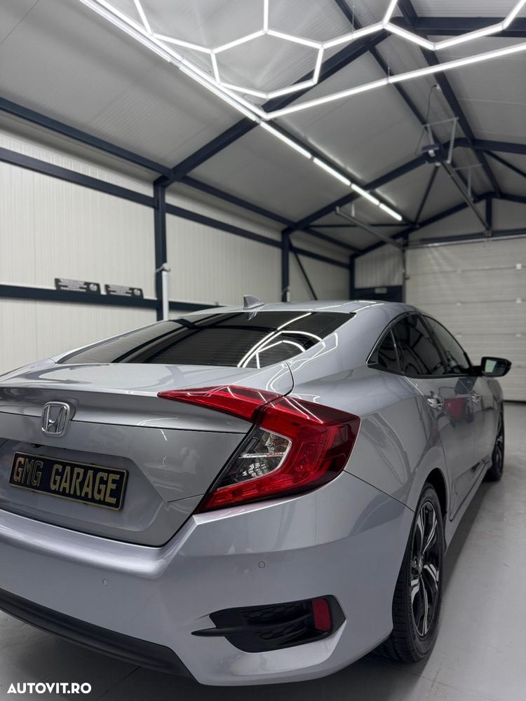 Honda Civic 1.5 i-VTEC Turbo CVT Prestige - 3