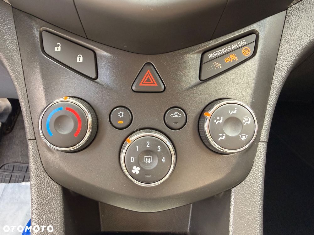 Chevrolet Aveo 1.2 LS - 17