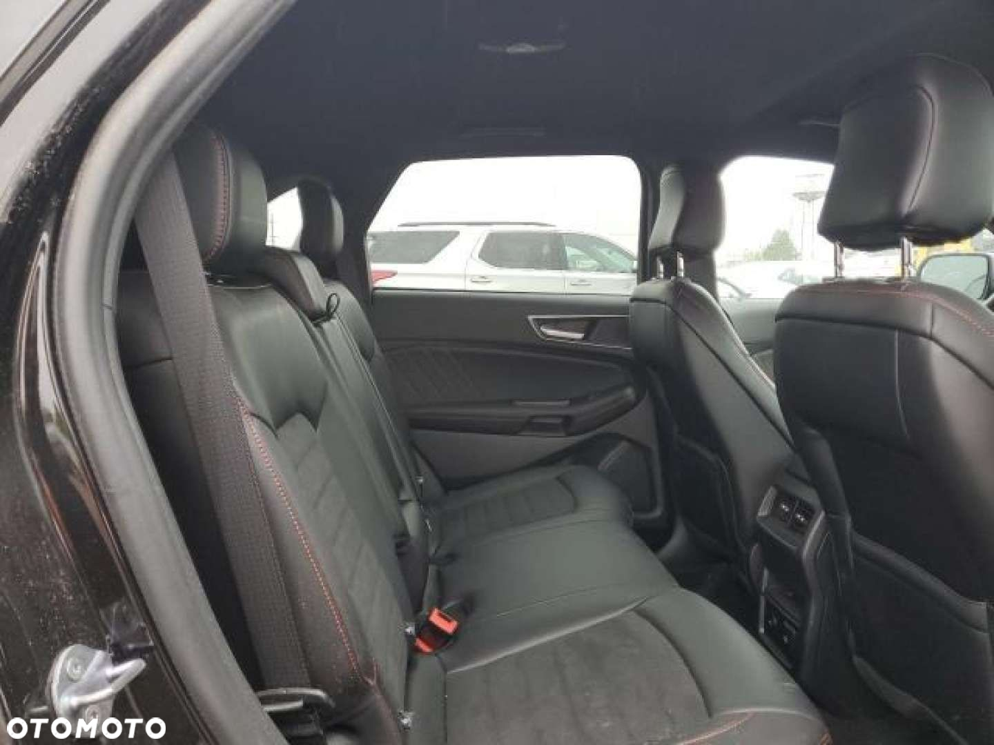 Ford Edge - 9