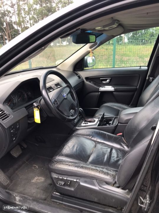 Volvo XC90 D5 AWD Autom. 2006 - Para Peças - 7