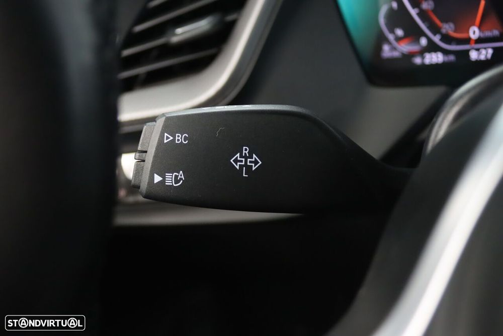 BMW 116 d Pack Desportivo M Auto - 14