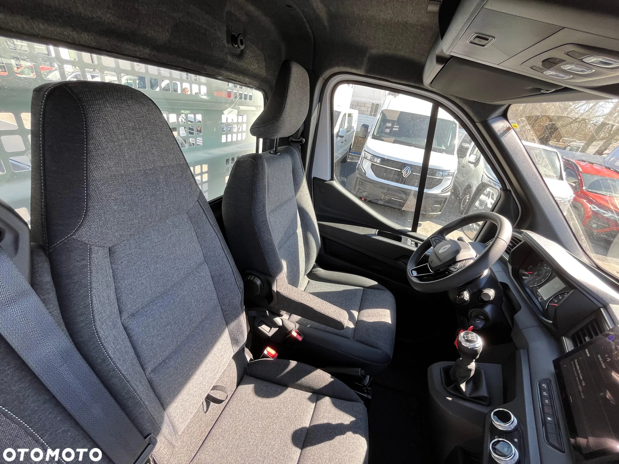 Renault Master 2.0 dCi 170 KM - 25
