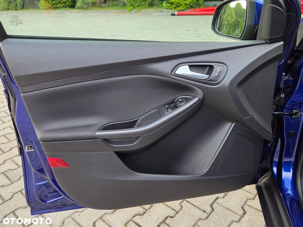 Ford Focus 1.0 EcoBoost Trend - 11
