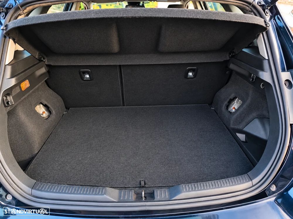 Toyota Auris 1.8 HSD Active - 9
