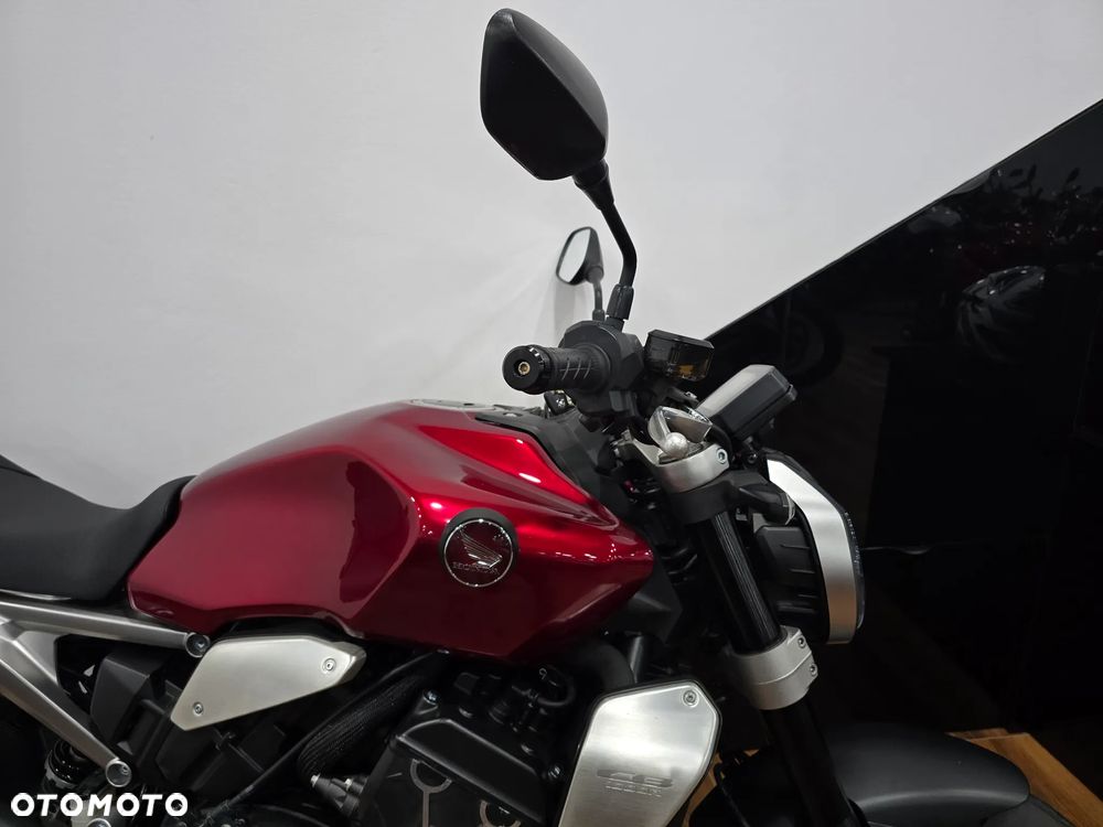 Honda CB - 17