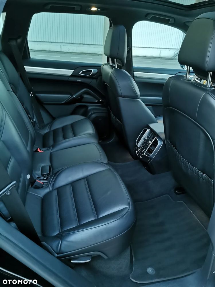 Porsche Cayenne - 13