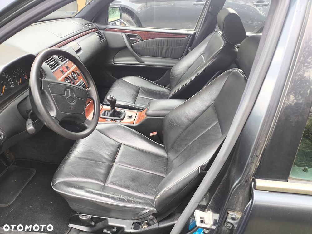 Mercedes-Benz Klasa E 200 Elegance - 7
