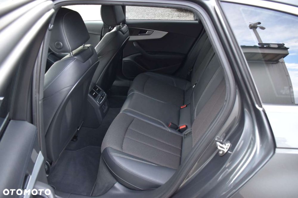 Audi A4 Avant 40 TDI Quattro S Line S tronic - 12