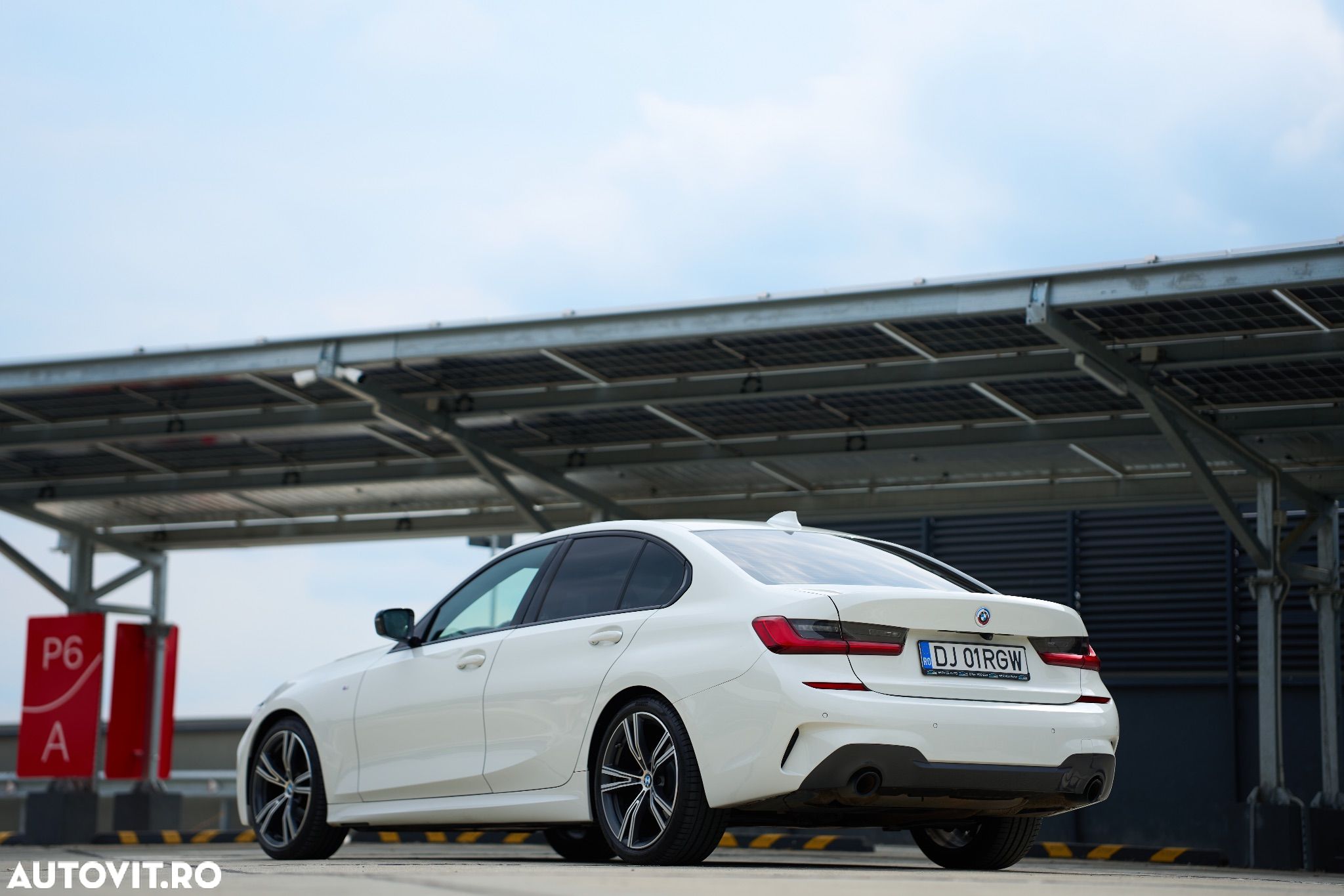 BMW Seria 3 320i Aut. Edition M Sport Shadow - 1