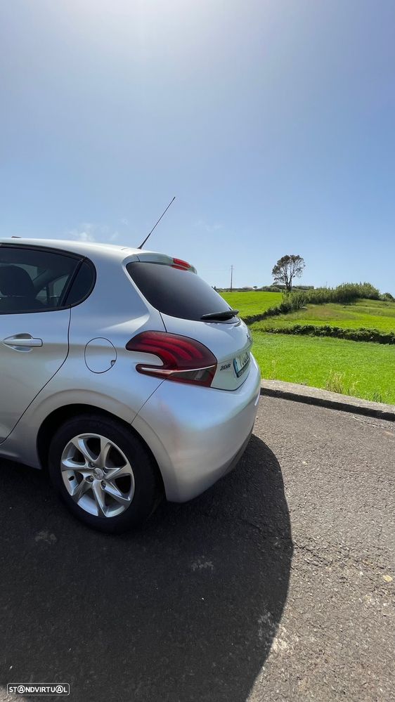 Peugeot 208 1.4 HDi - 7