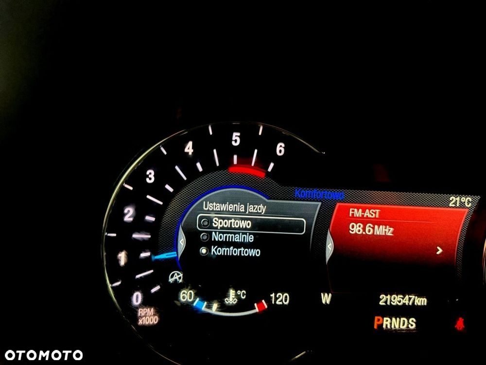 Ford Mondeo - 34