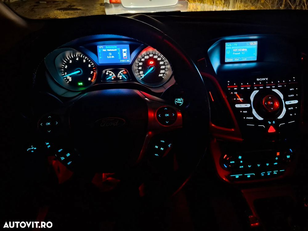 Ford Focus - 22