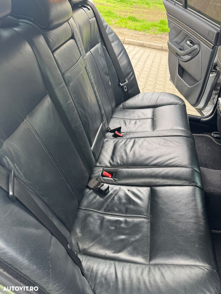 BMW Seria 5 525dA - 14