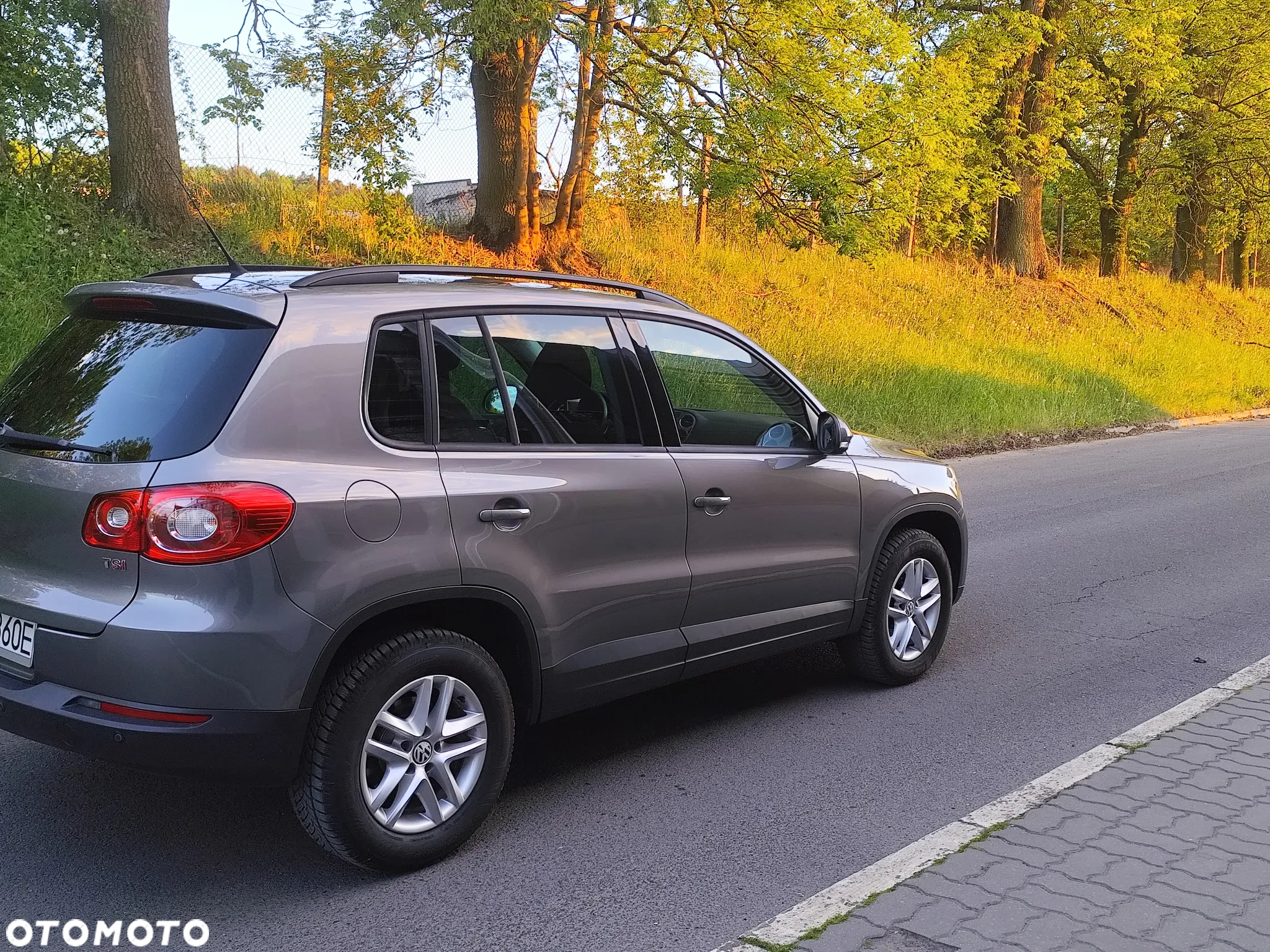 Volkswagen Tiguan 1.4 TSI BlueMotion Technology Trend & Fun - 4