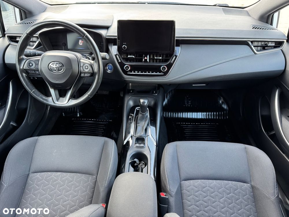 Toyota Corolla 2.0 Lounge - 19