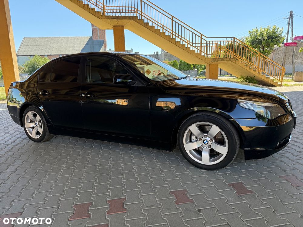BMW Seria 5 530i - 7
