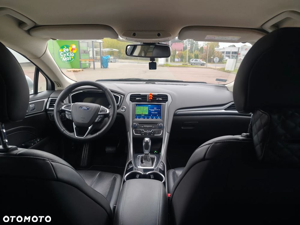 Ford Mondeo - 12