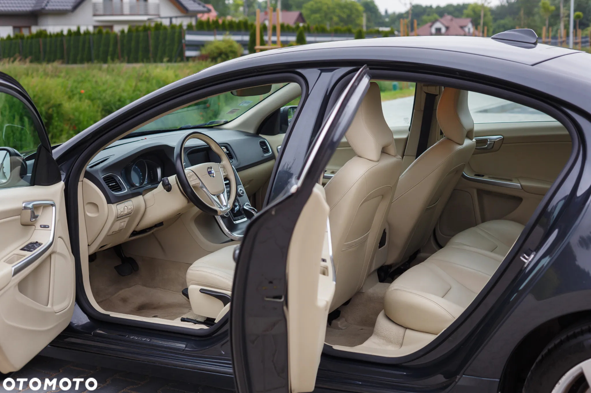 Volvo S60 D2 Drive-E Momentum - 9