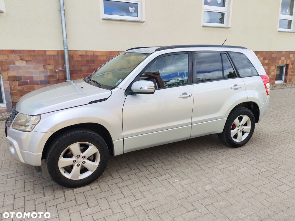 Suzuki Grand Vitara 2.4 Premium - 2