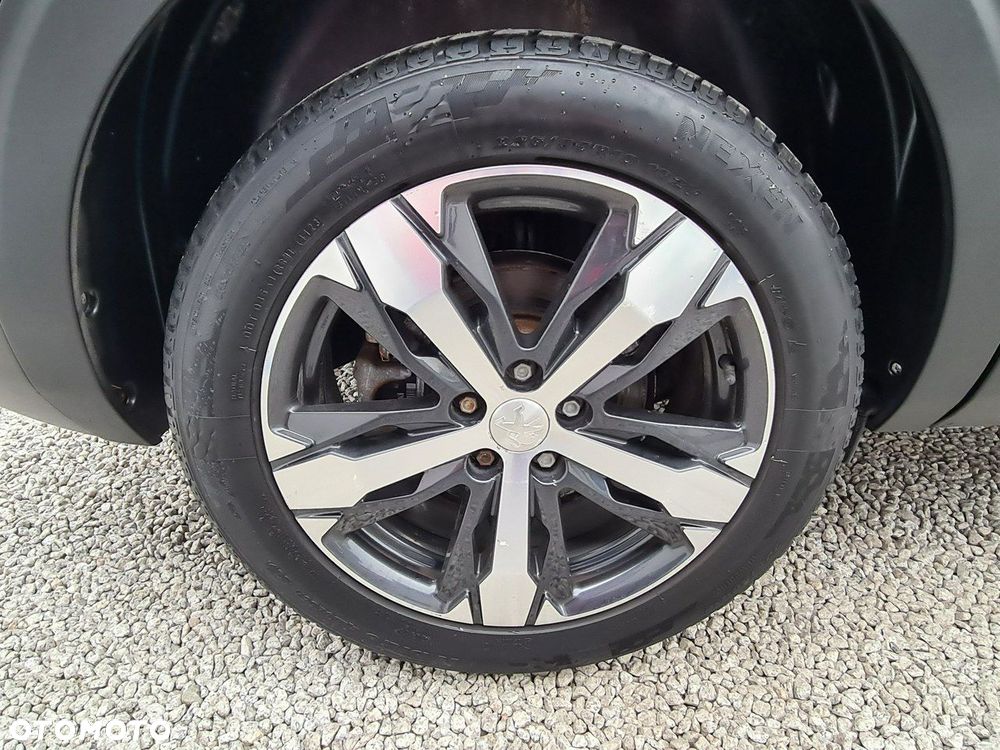 Peugeot 5008 1.5 BlueHDi Allure Pack S&S EAT8 - 39