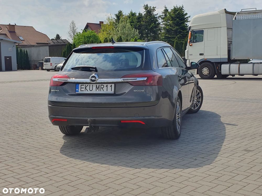 Opel Insignia - 15