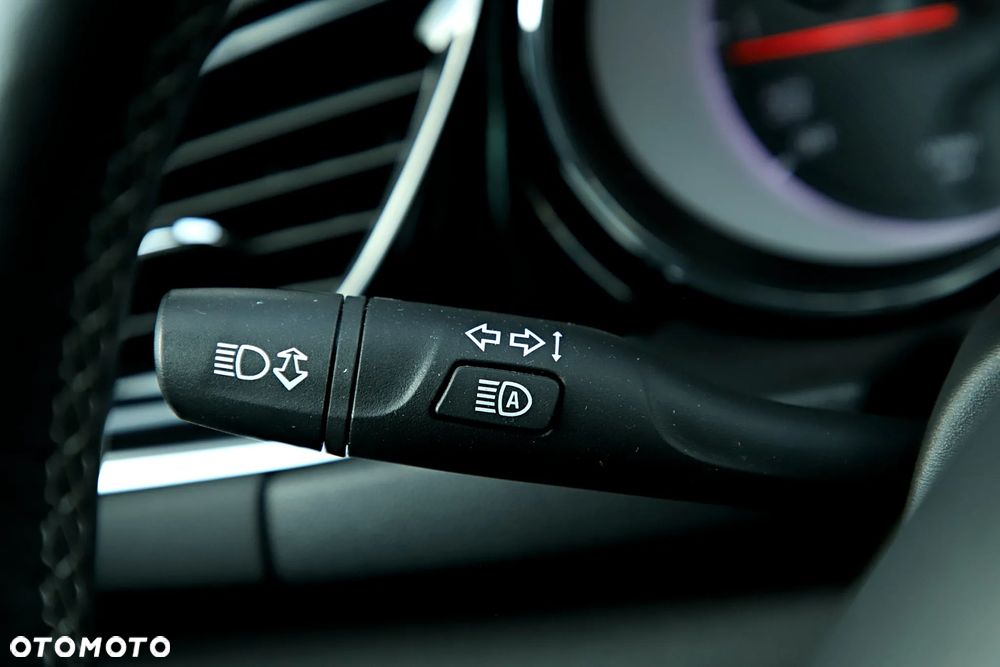 Opel Insignia 1.5 T GPF Elite S&S - 28