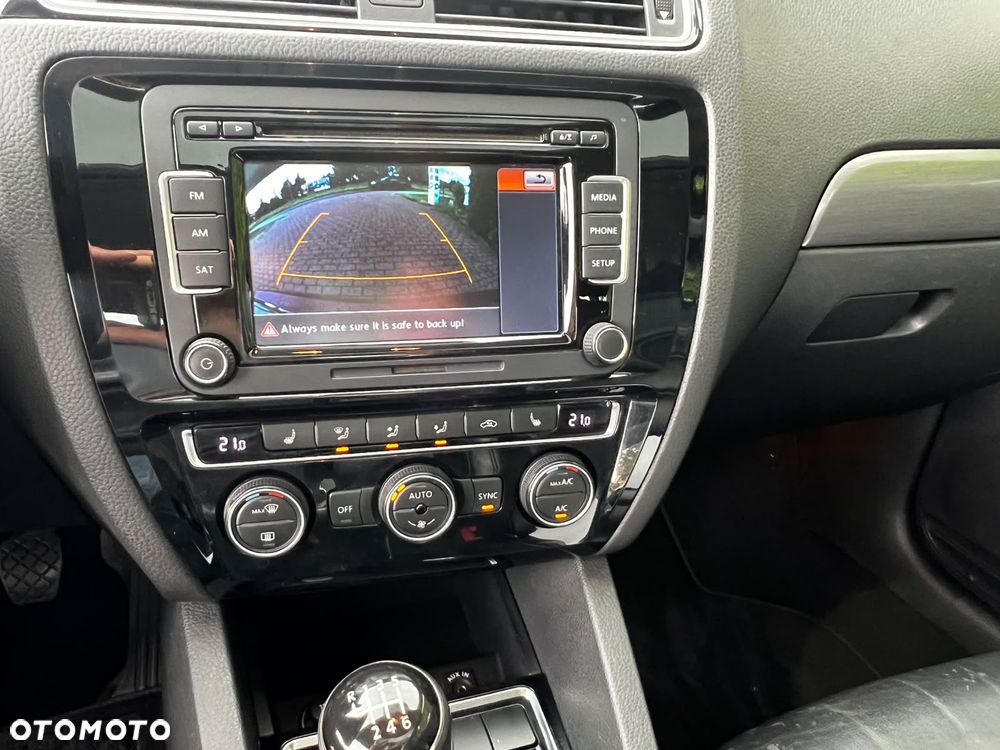 Volkswagen Jetta 2.0 TDI BlueMotion Technologie - 19