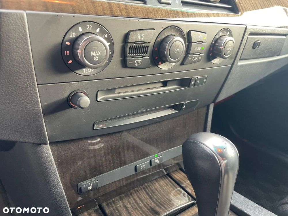 BMW Seria 5 530i - 26