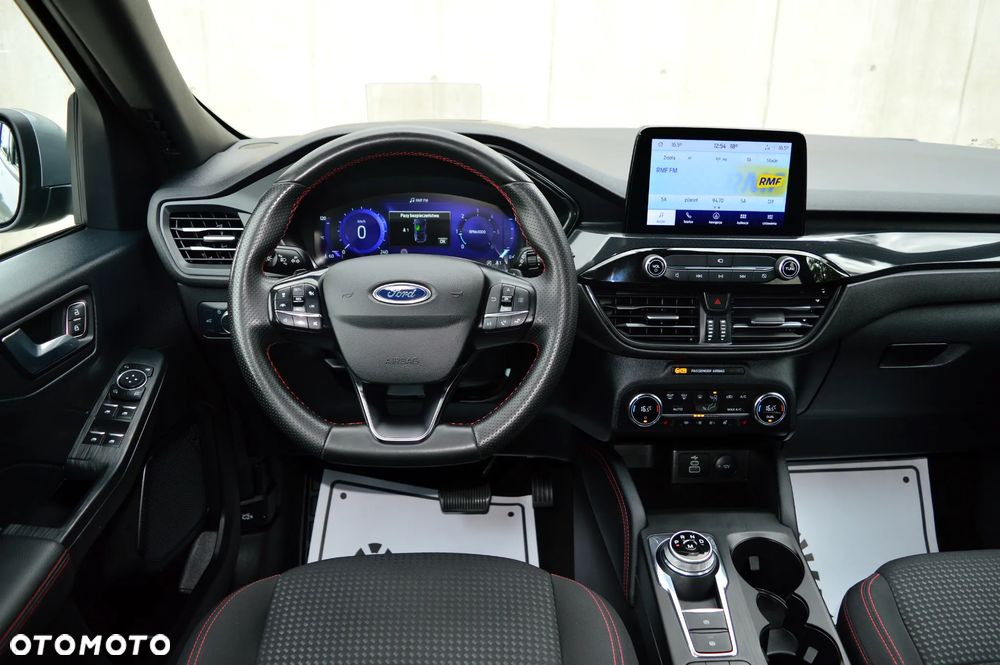 Ford Kuga 2.0 EcoBlue 4x4 ST-LINE - 14