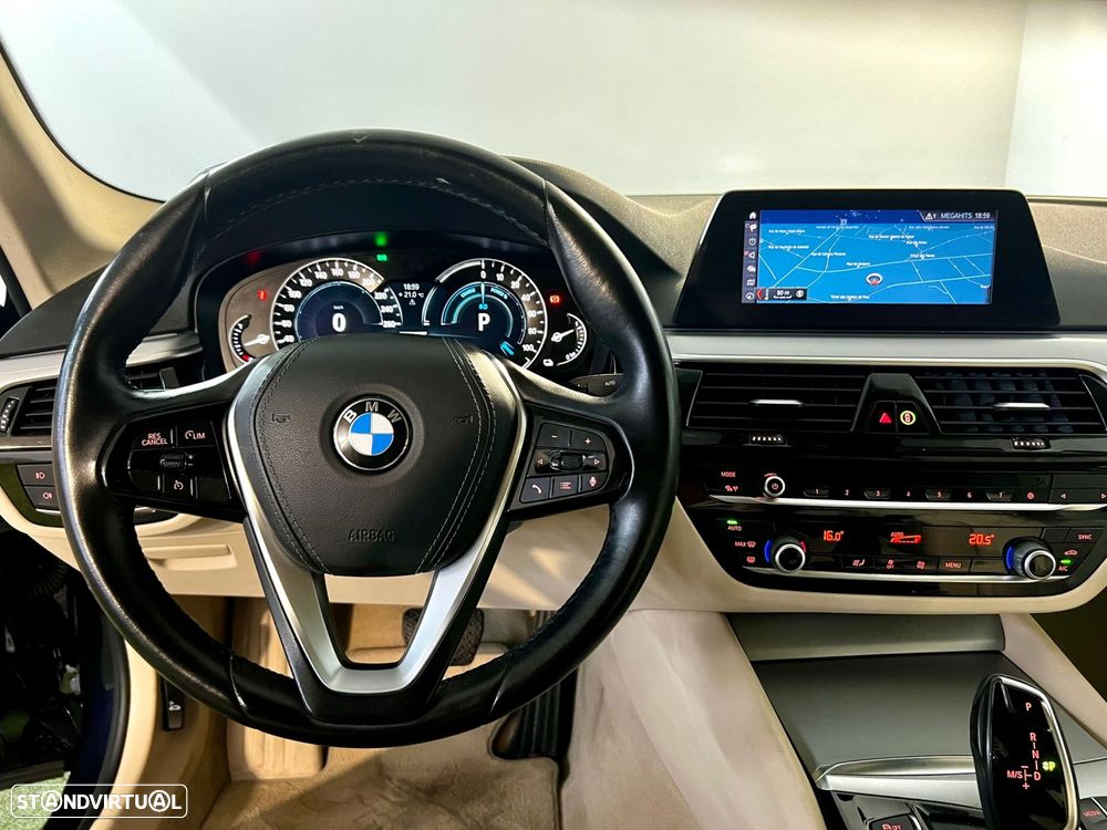 BMW 530 e iPerformance - 13