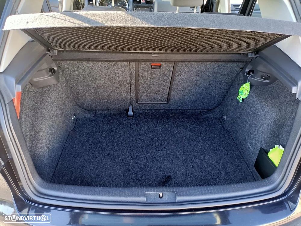 VW Golf - 6