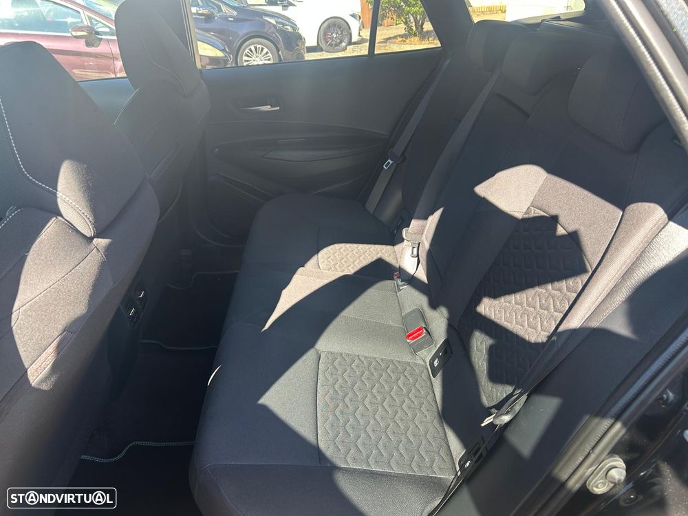 Toyota Corolla Touring Sports 1.8 Hybrid Comfort+P.Sport - 24