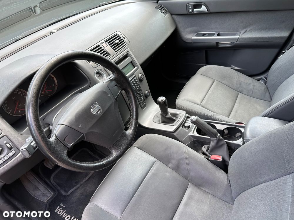 Volvo V50 - 10