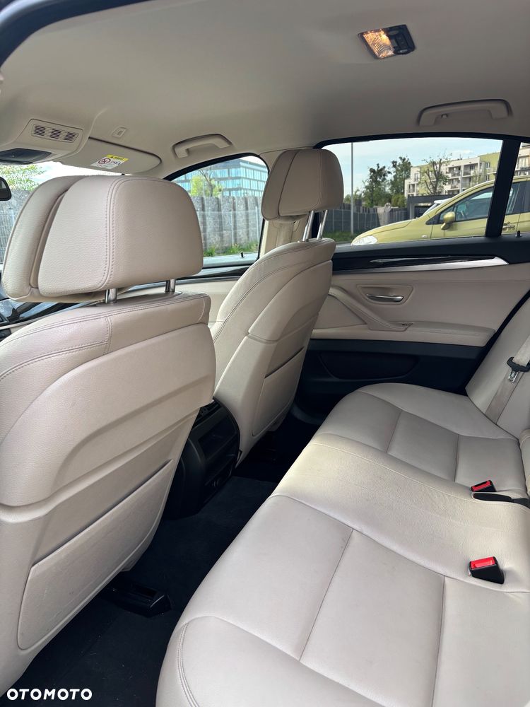 BMW Seria 5 520d xDrive Luxury Line - 25