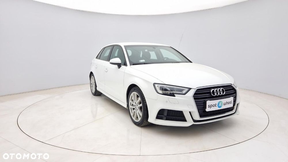 Audi A3 Sportback - 3