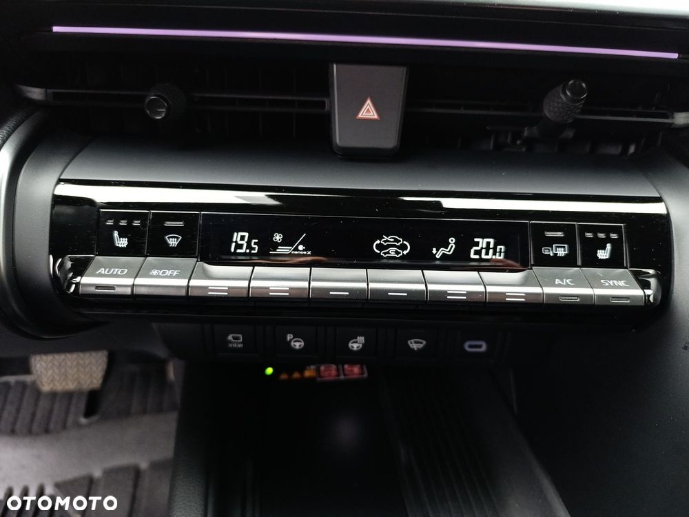 Toyota C-HR - 26