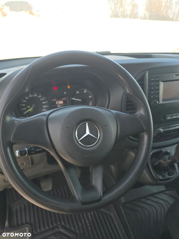 Mercedes-Benz Vito - 10