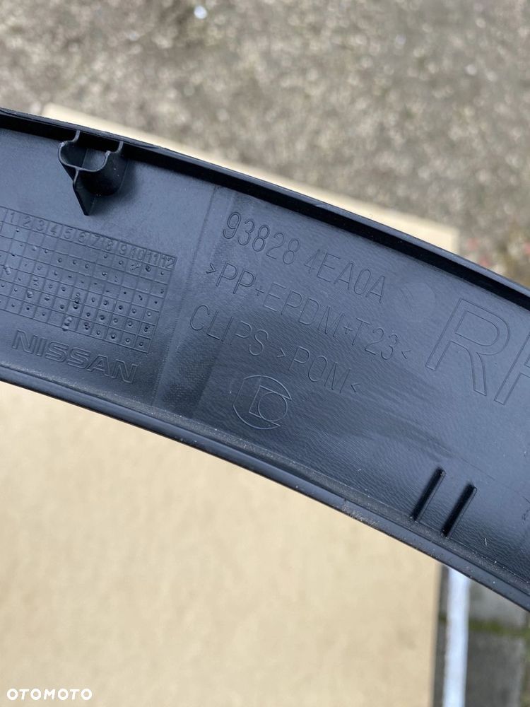 LISTWA PRAWA NA TYLNY BŁOTNIK QASHQAI II J11 ORYGINALNA 938284EA0A - 7