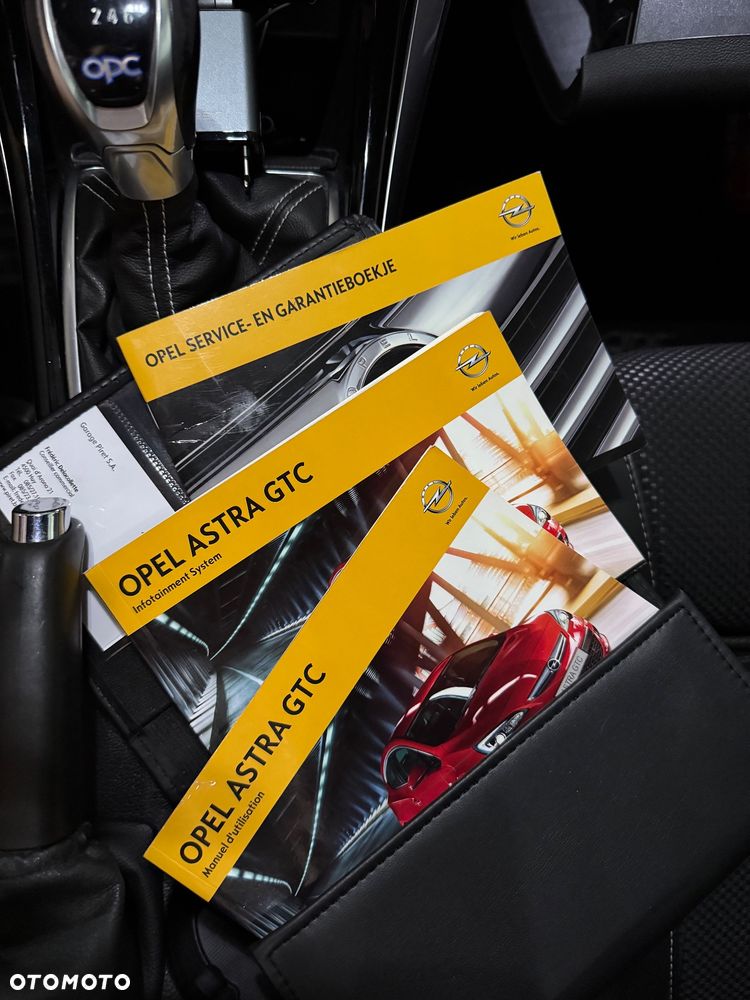 Opel Astra OPC Start/Stop - 32