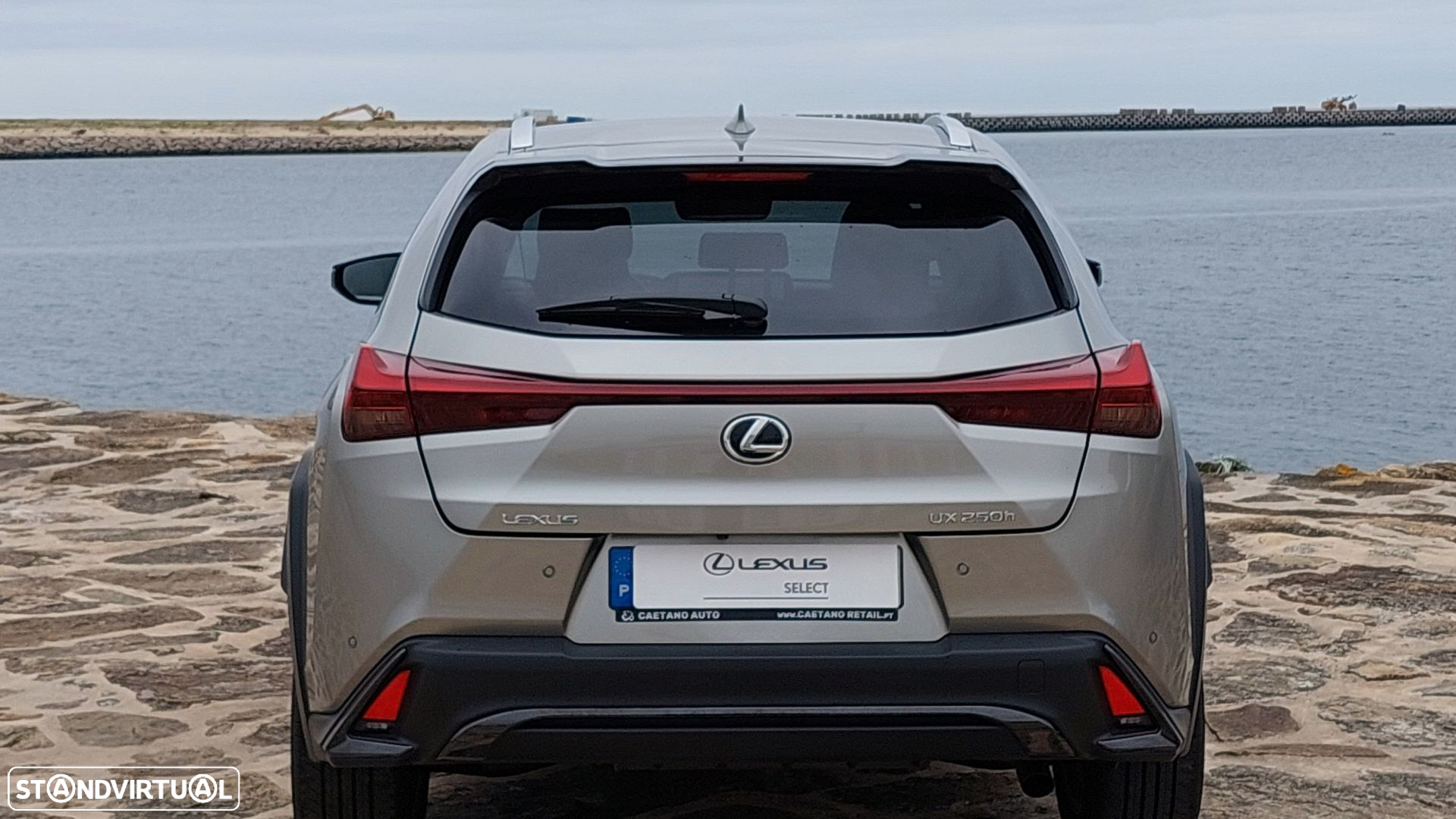 Lexus UX 250h Sport (Ecrã 12.3) - 5