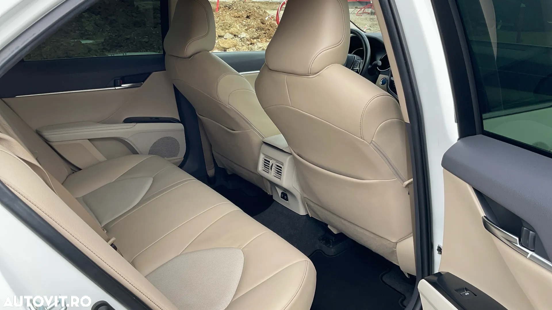 Toyota Camry 2.5 Hybrid Dynamic - 15