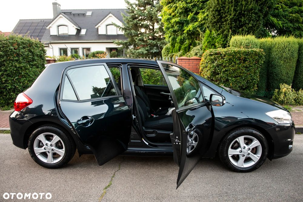 Toyota Auris 1.6 Executive - 8