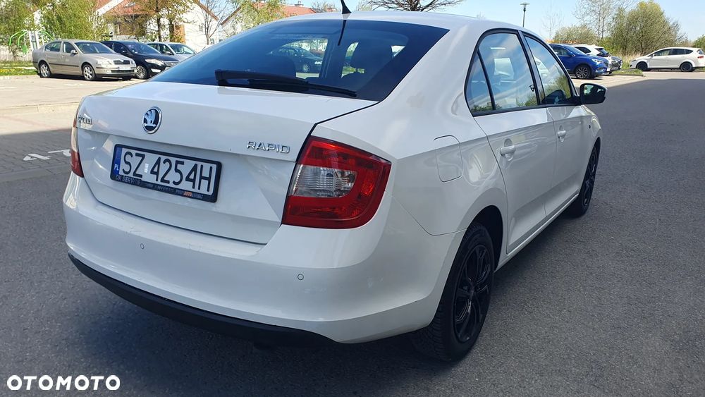 Skoda RAPID - 17