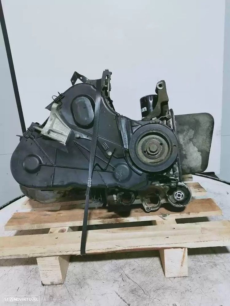 MOTOR COMPLETO PEUGEOT 205 I 1983 -161A - 2