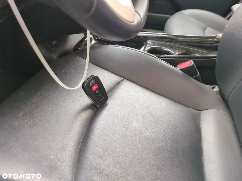 Toyota Prius 1.8 Hybrid Executive - 24