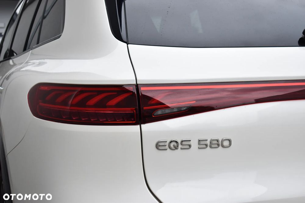 Mercedes-Benz EQS - 8