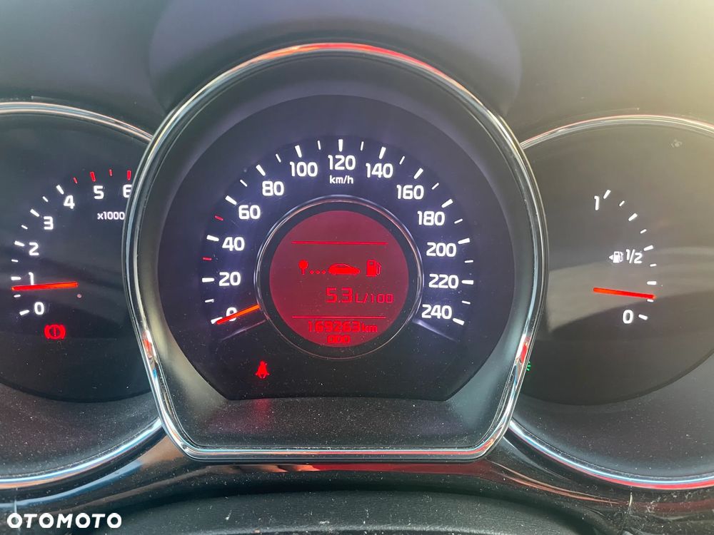 Kia Ceed 1.6 CRDi 128 ISG Dream-Team Edition - 22