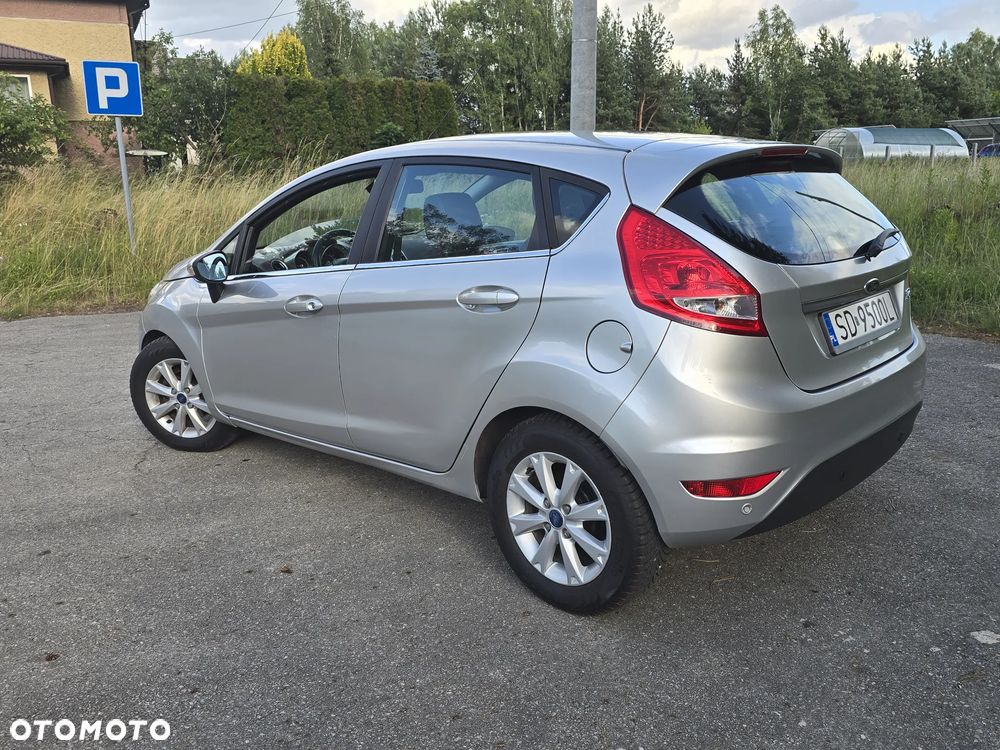 Ford Fiesta 1.4 Champions Edition - 21