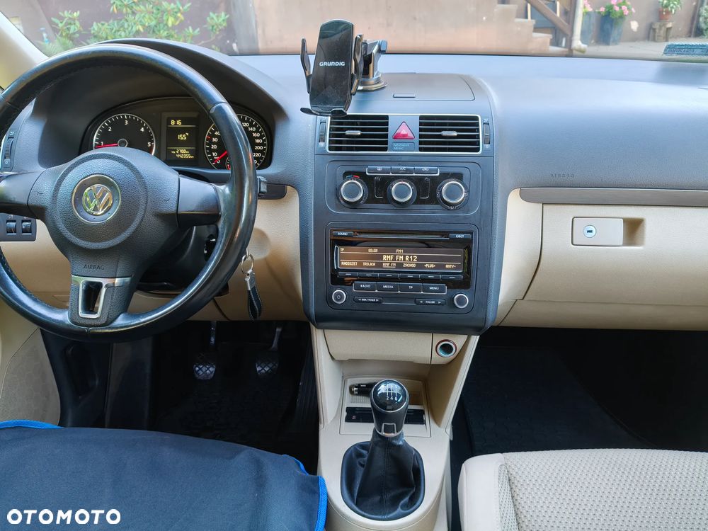 Volkswagen Touran 2.0 TDI DPF Comfortline - 4