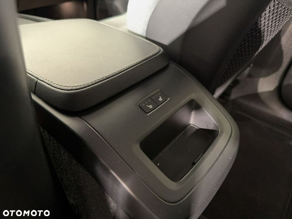 Volvo XC 90 - 17